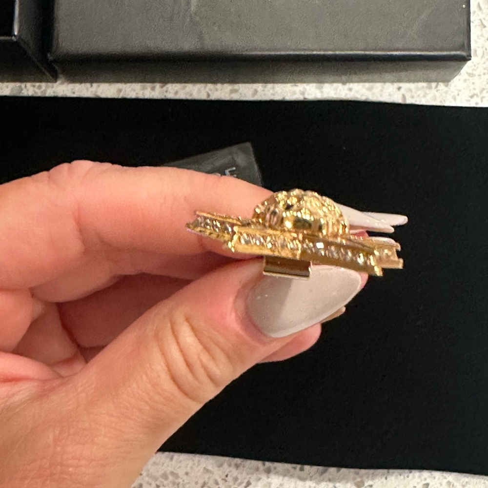Authentic. Versace Medusa Gold Star Hair Clip with crystals. NEW with tags. - Picture 13 of 13